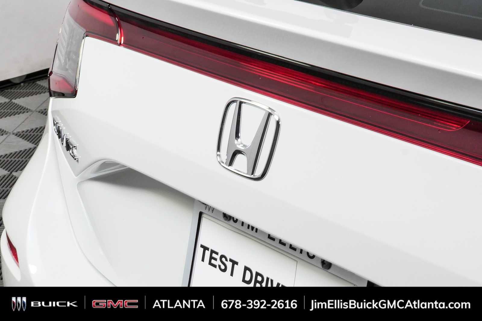 Used 2025 Honda Civic Sport image 31