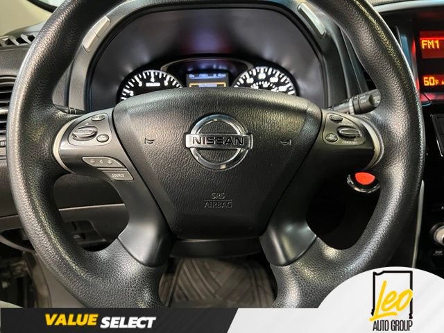 Used 2015 Nissan Pathfinder S AWD/4WD image 12