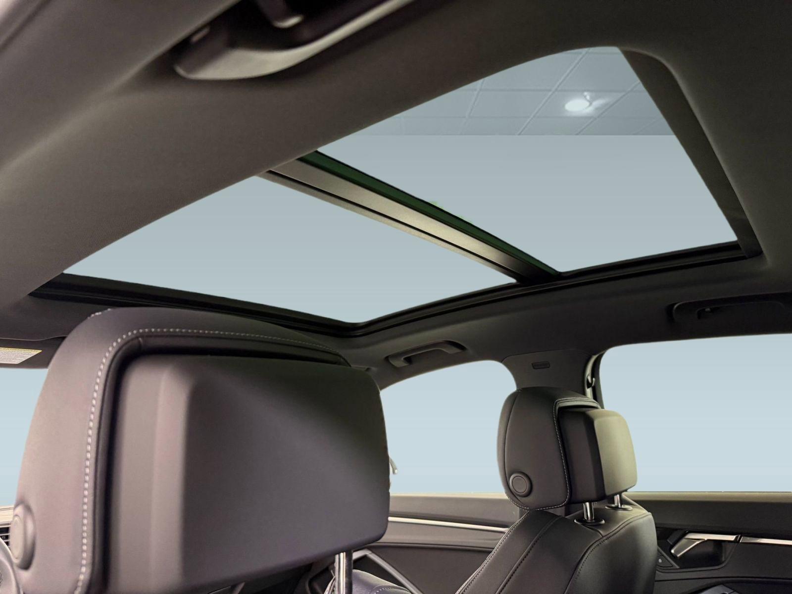 Certified 2025 Audi Q3 2.0T Premium image 15