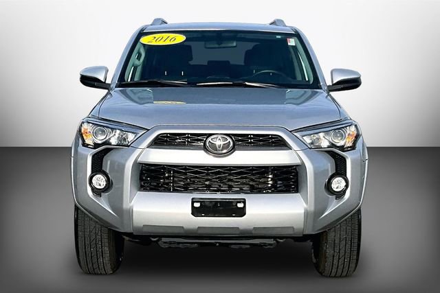 Used 2016 Toyota 4Runner SR5 image 3