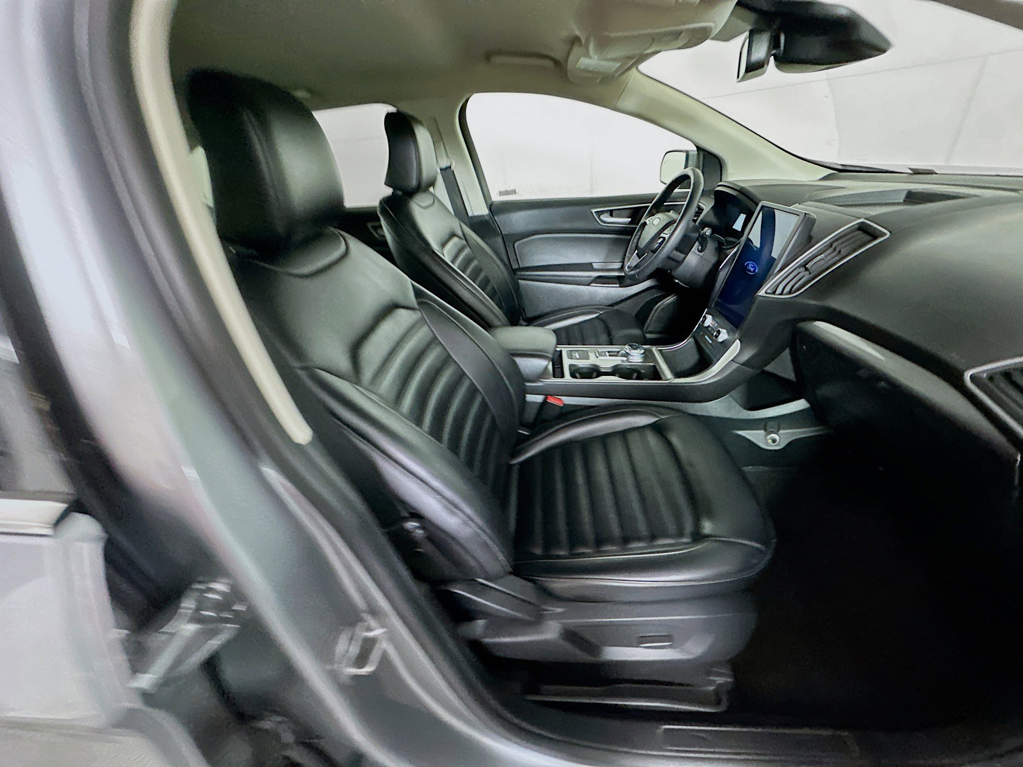 Used 2024 Ford Edge SEL image 30