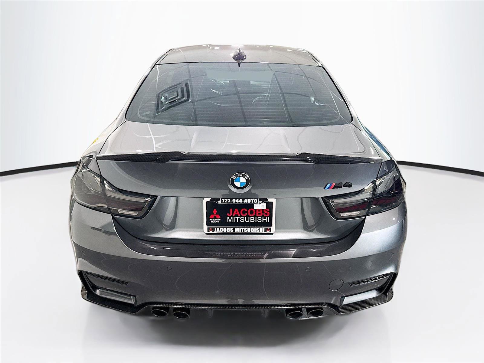 Used 2019 BMW M4 Coupe w/ Competition Package RWD image 3
