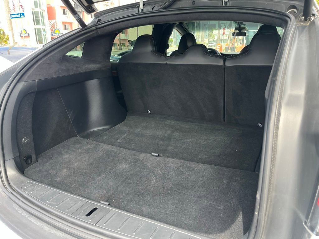 Used 2020 Tesla Model X Long Range image 8