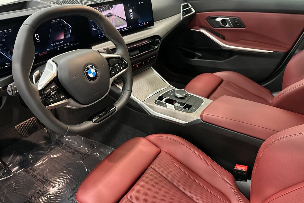 Used 2025 BMW 330i Sedan w/ Premium Package RWD image 10