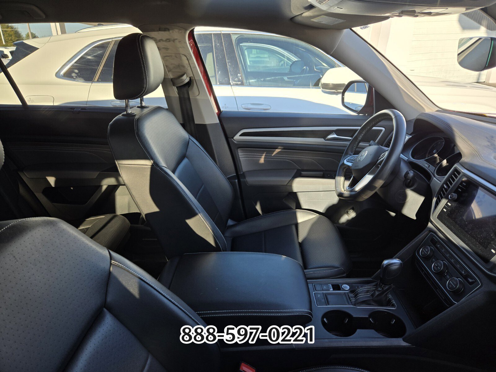Used 2021 Volkswagen Atlas SE image 2