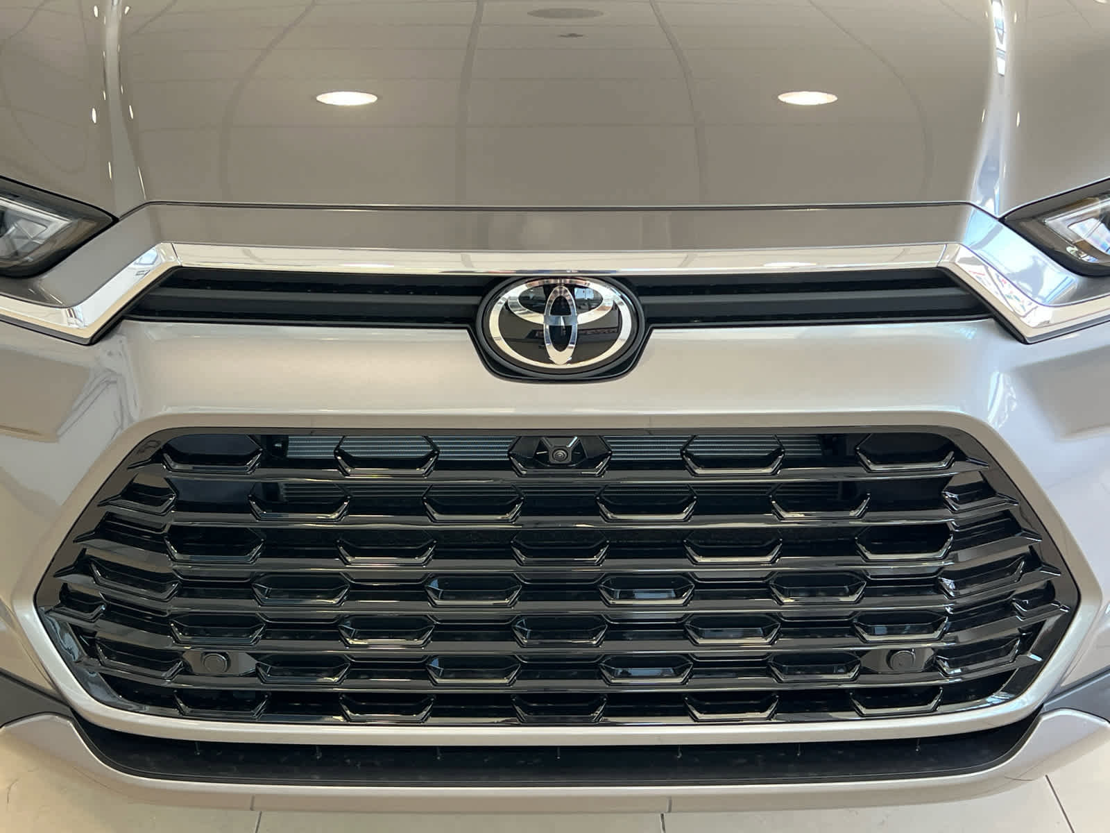 New 2026 Toyota Grand Highlander Platinum AWD/4WD image 4