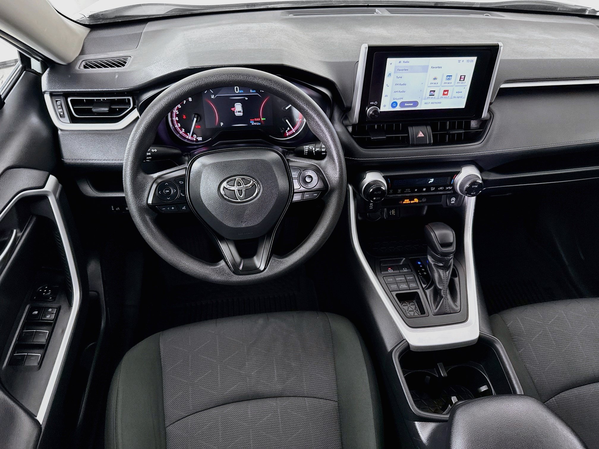 Certified 2025 Toyota RAV4 XLE AWD/4WD image 22