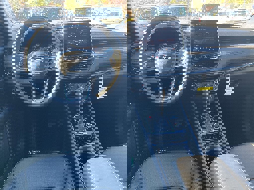 New 2026 Jeep Compass Limited image 16