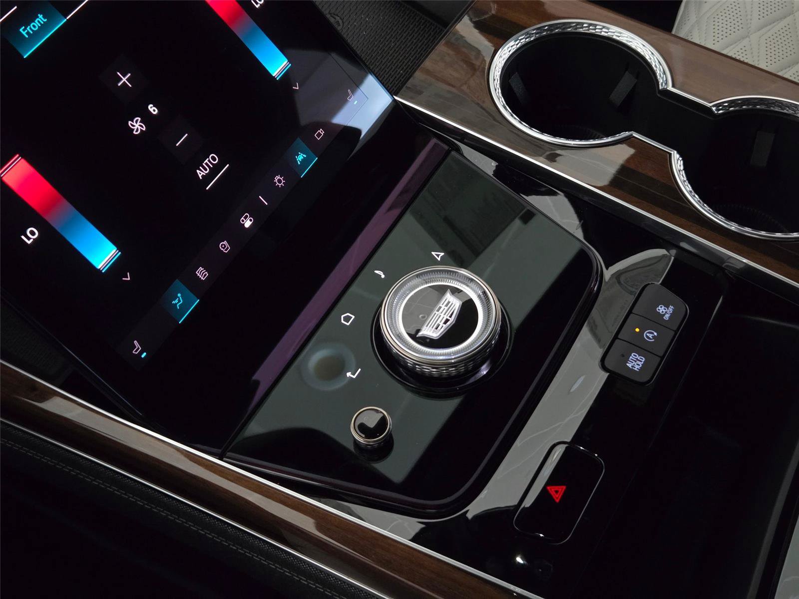 New 2026 Cadillac Escalade ESV Platinum Sport w/ LPO, Floor Liner Package AWD/4WD image 23