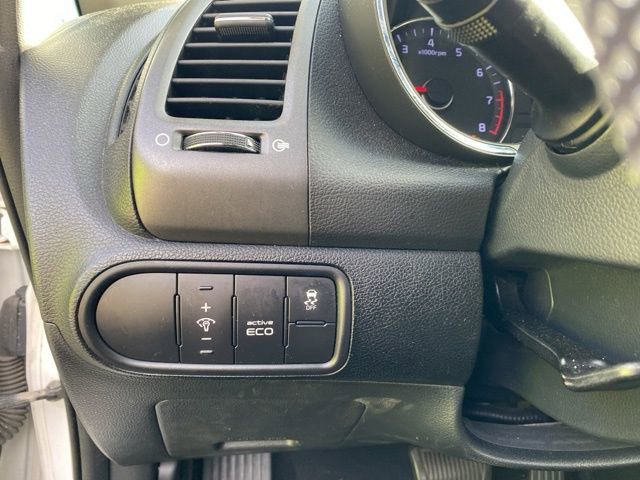 Used 2016 Kia Forte LX image 14