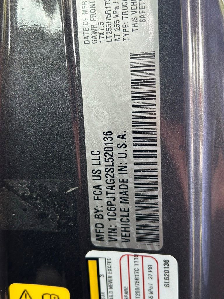 Certified 2025 Jeep Gladiator Willys image 46