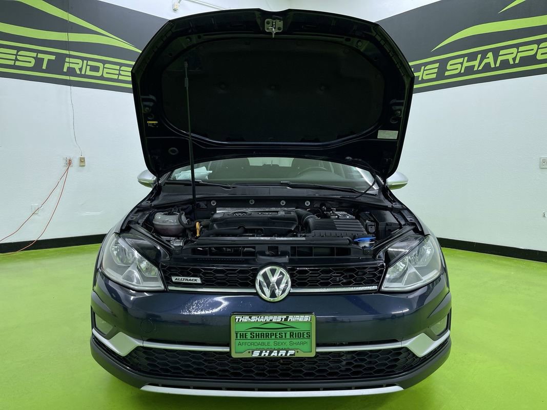 Used 2017 Volkswagen Golf Alltrack S AWD/4WD image 4