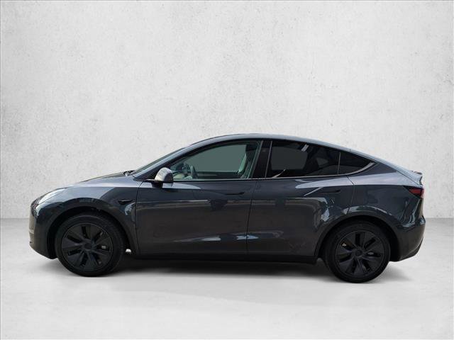 Used 2024 Tesla Model Y Long Range RWD image 9