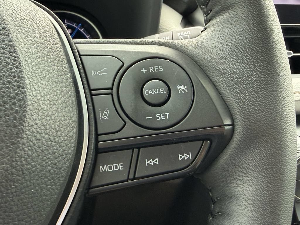 Used 2024 Toyota RAV4 XLE Premium AWD/4WD image 30