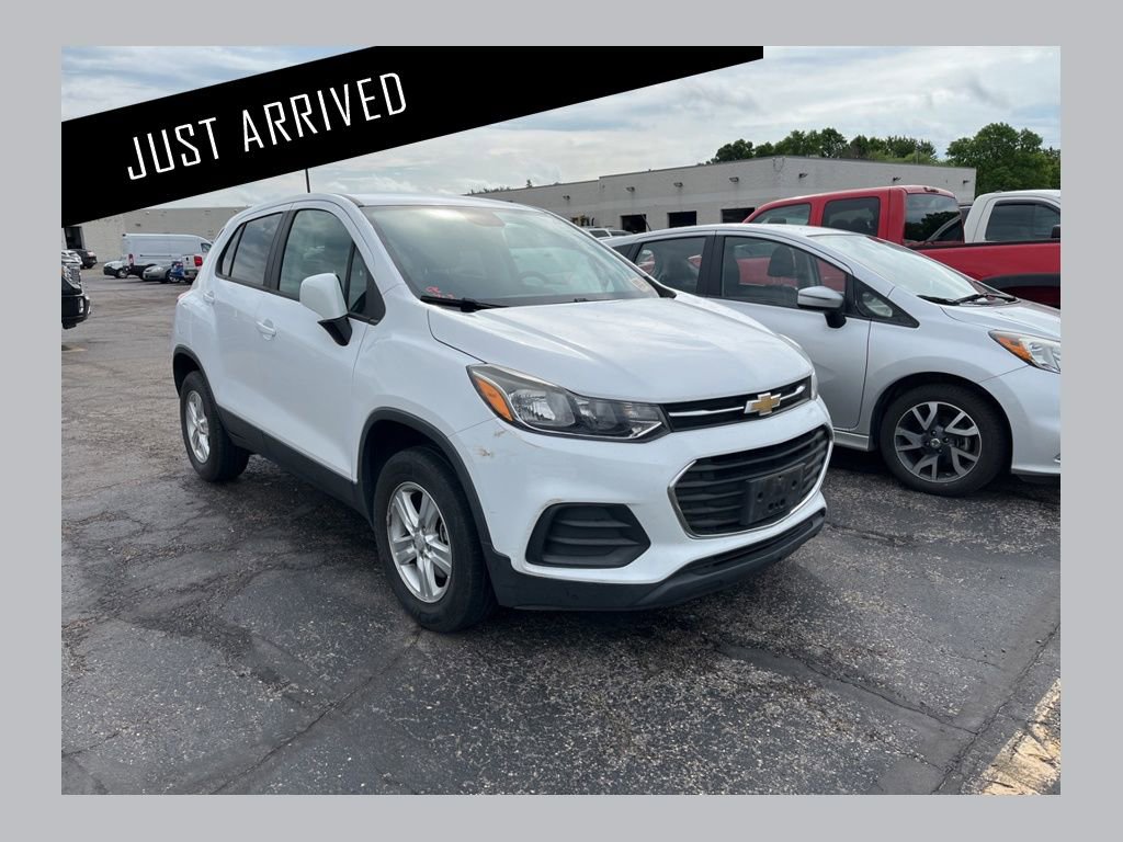 Used 2017 Chevrolet Trax LS w/ Fleet Convenience Package AWD/4WD video 1