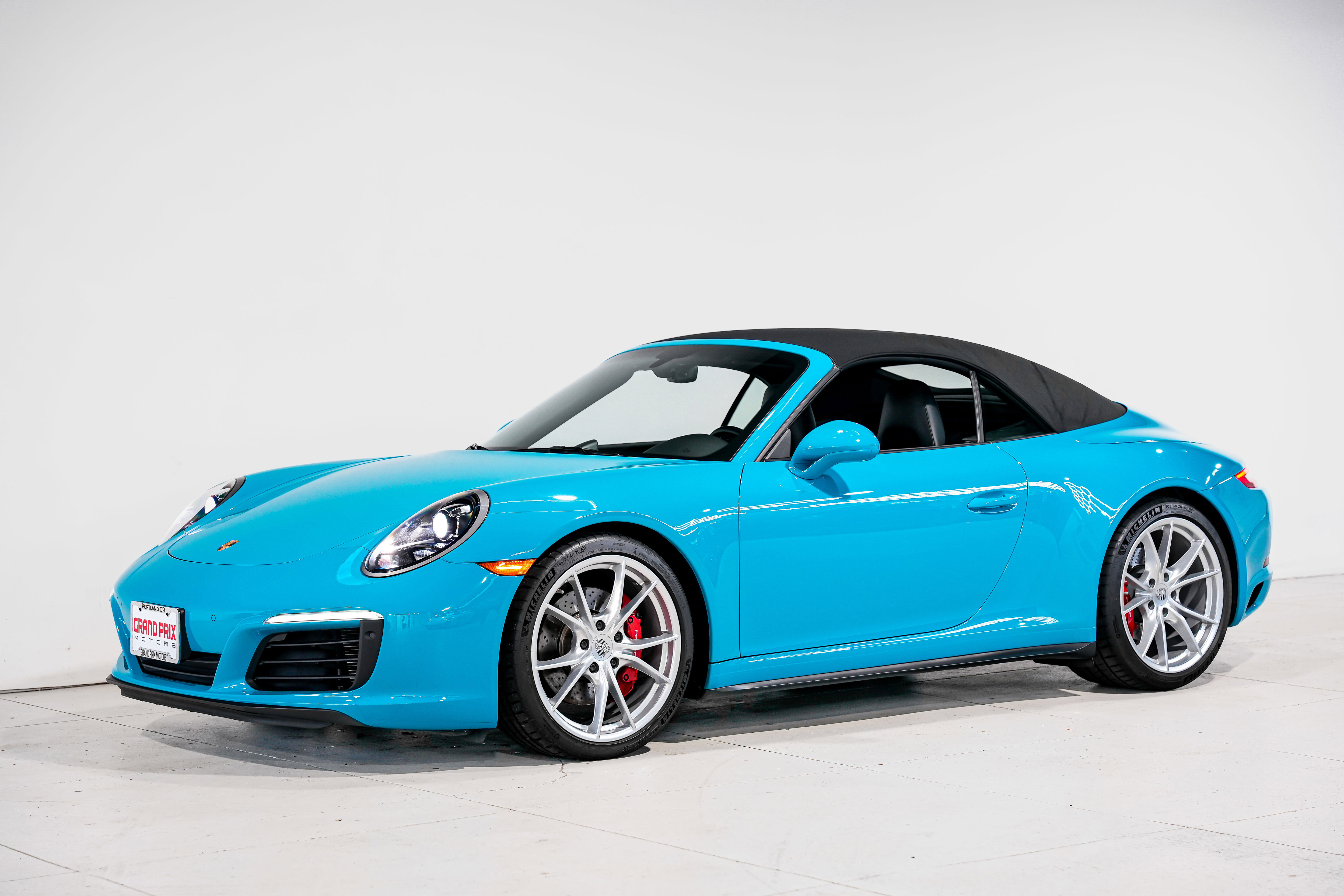 Used 2018 Porsche 911 Carrera 4S image 6