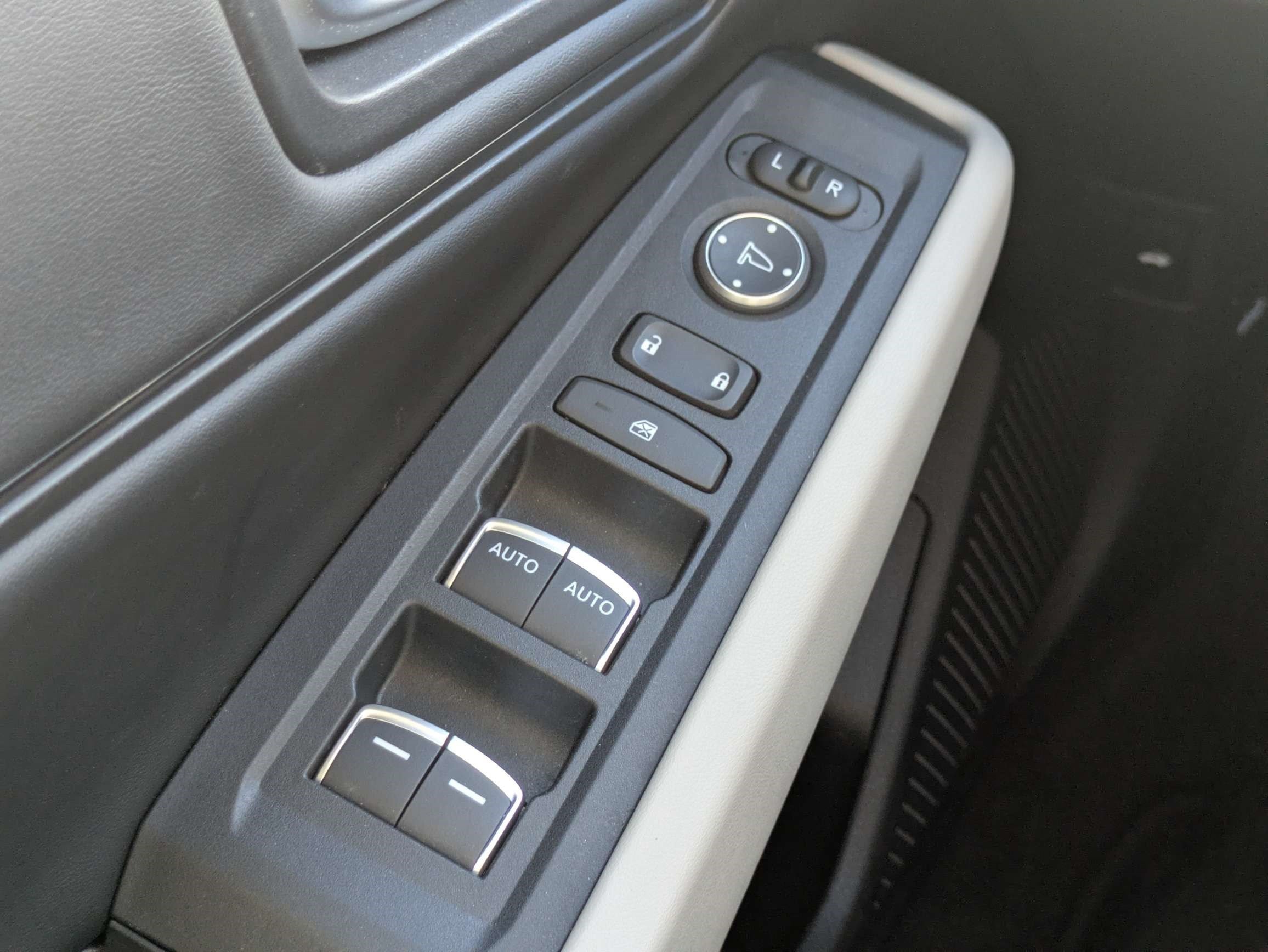 Certified 2025 Honda Accord EX-L image 31
