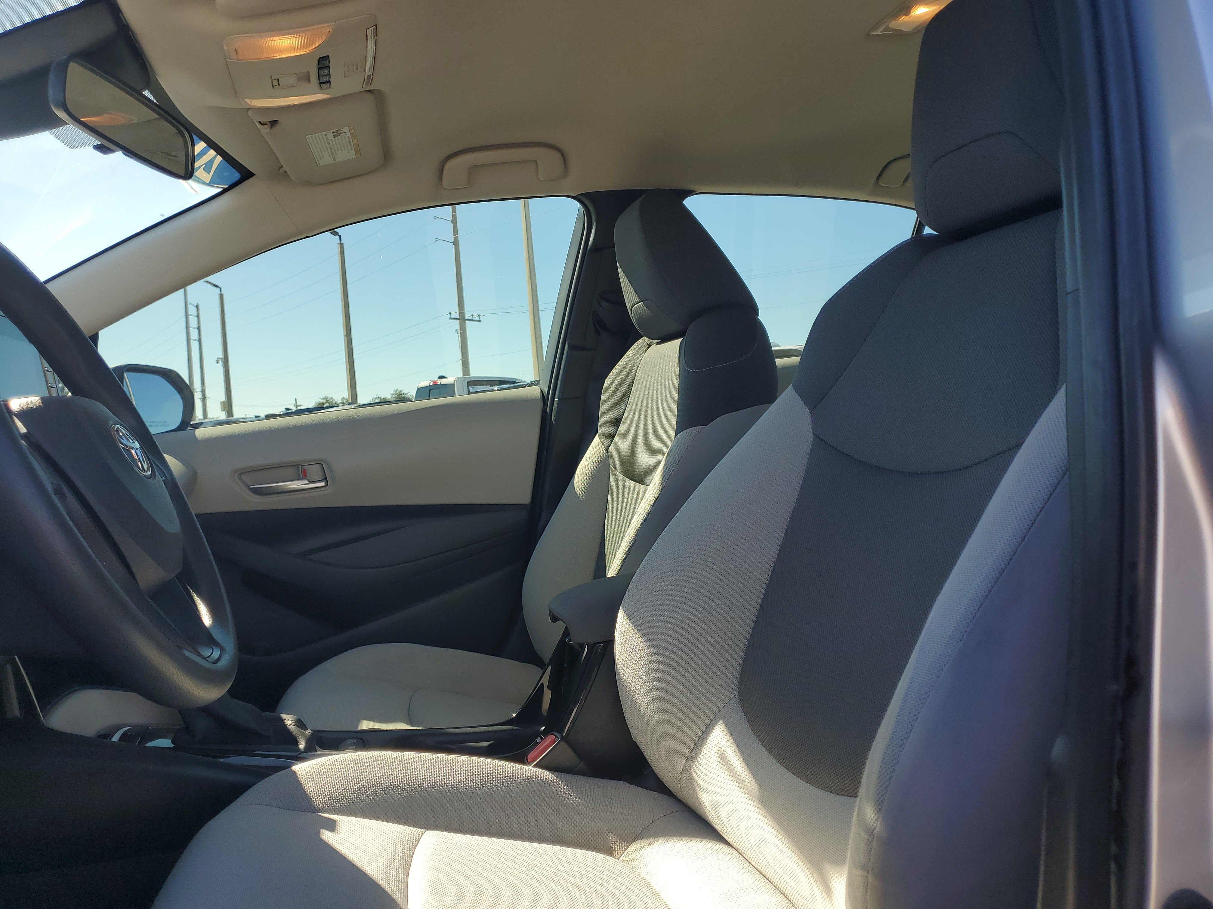 Used 2020 Toyota Corolla L FWD image 19