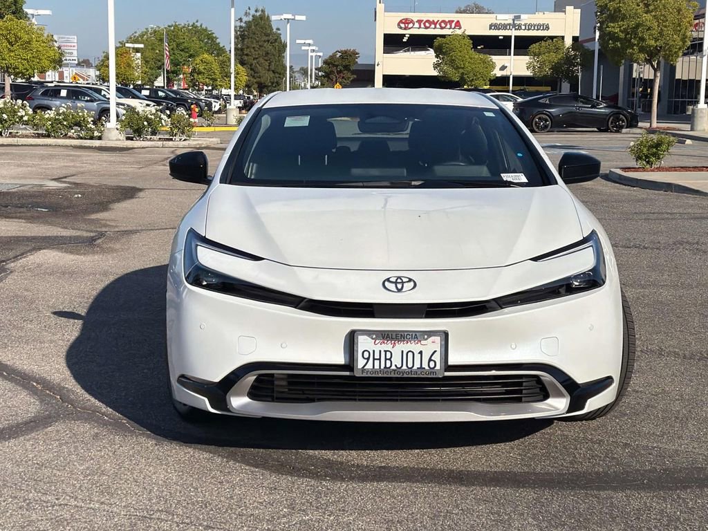 Used 2023 Toyota Prius Prime FWD image 2