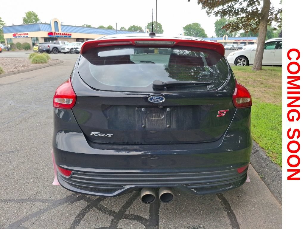 Used 2018 Ford Focus ST w/ Equipment Group 401A FWD image 7