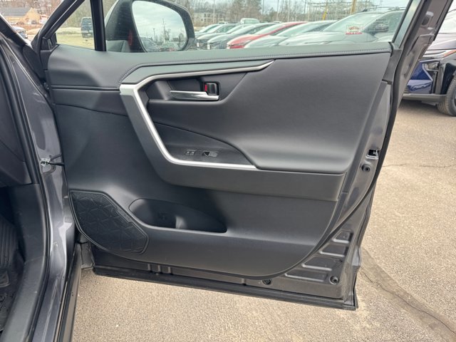 Used 2024 Toyota RAV4 Limited w/ Advanced Technology Package image 30