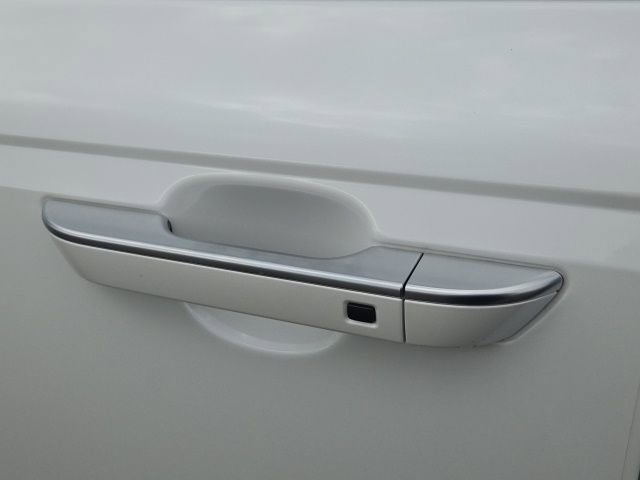 Used 2024 Kia Carnival SX Prestige image 27