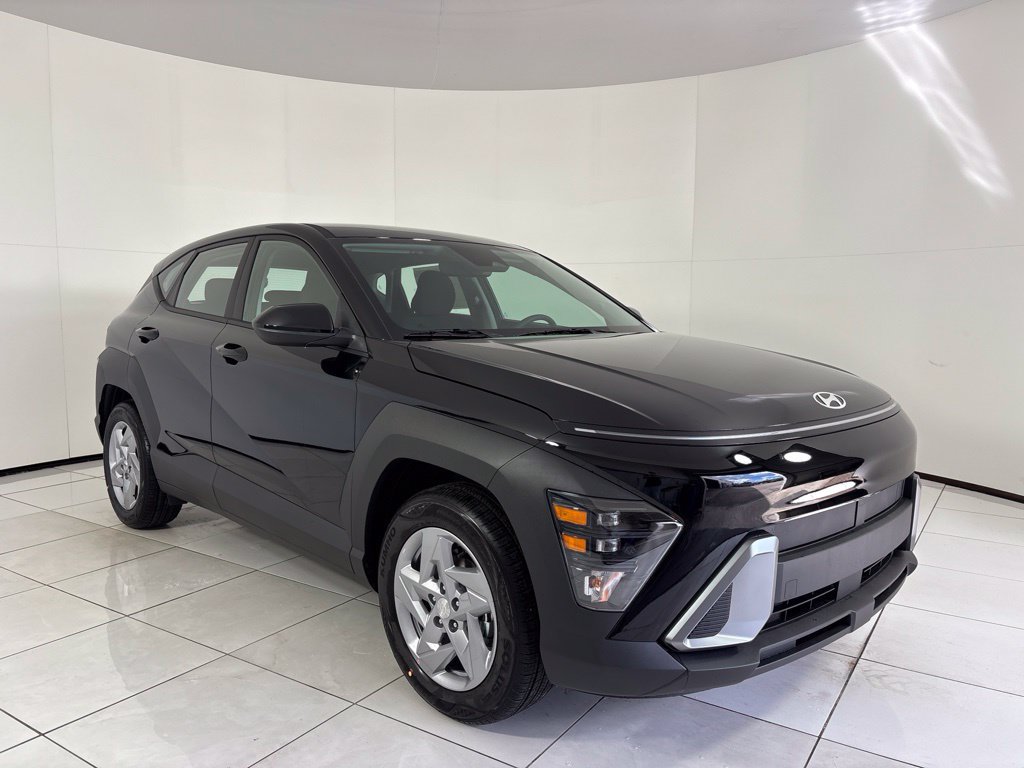 New 2027 Hyundai Kona SE FWD image 7
