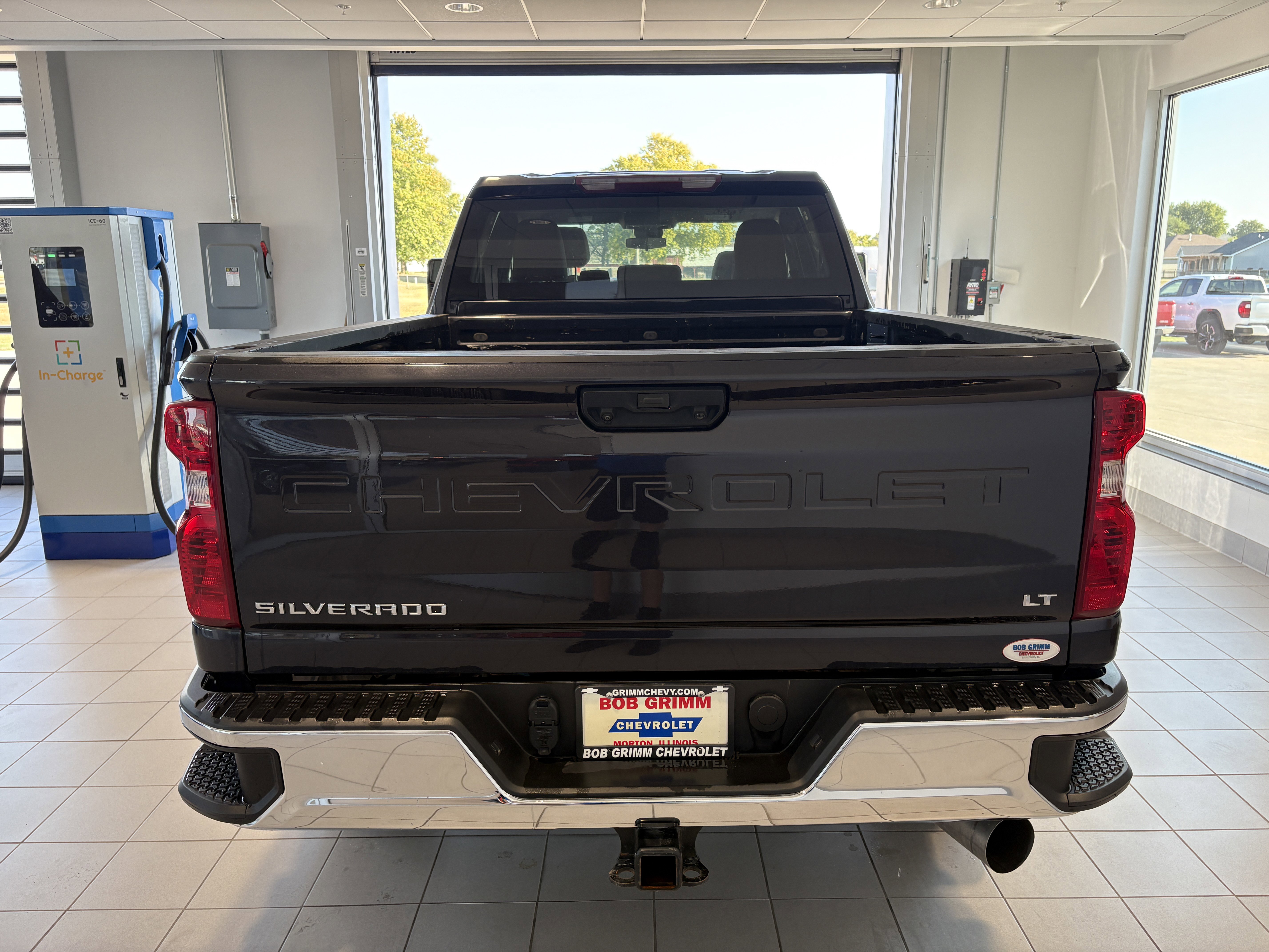 Used 2024 Chevrolet Silverado 2500 LT image 7