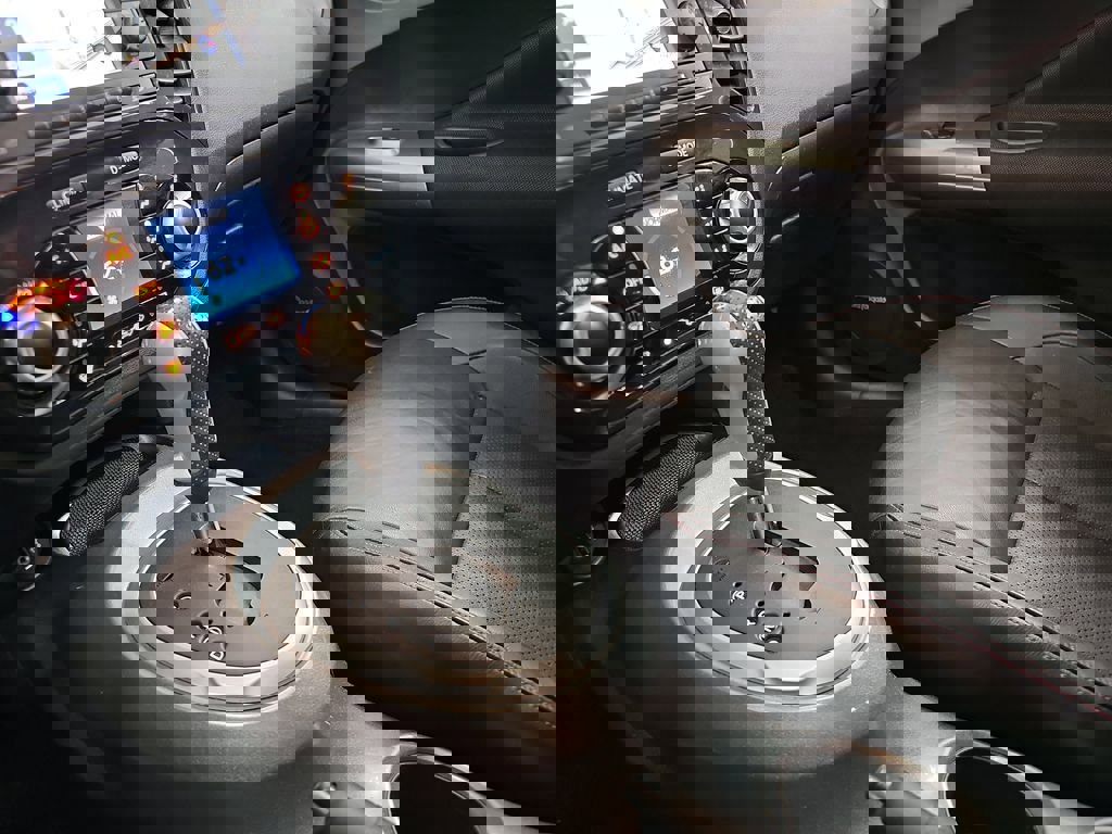 Used 2013 Nissan Juke SL image 27