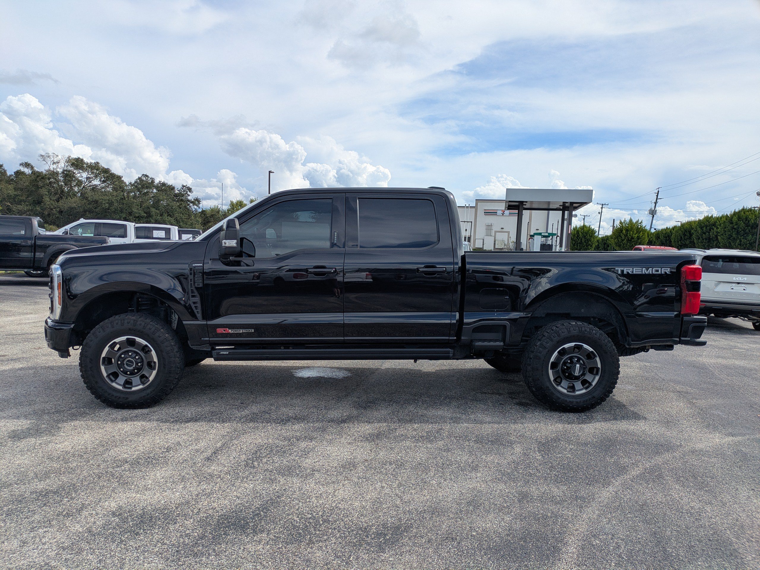 Used 2024 Ford F250 Lariat w/ Lariat Ultimate Package AWD/4WD image 7