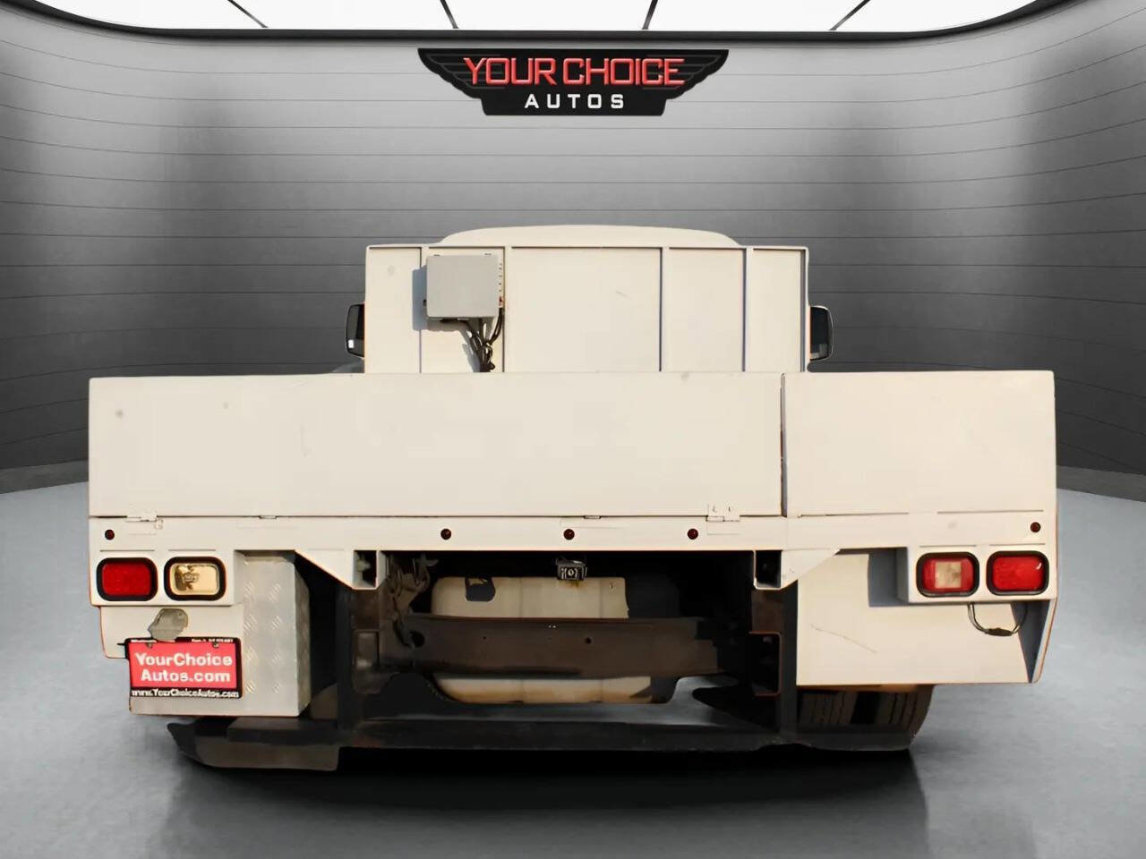 Used 2011 Ford E-450 and Econoline 450 Super Duty image 6