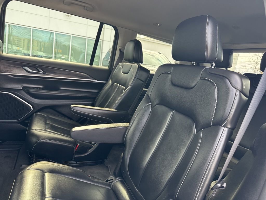 Used 2022 Jeep Grand Cherokee L Limited image 27