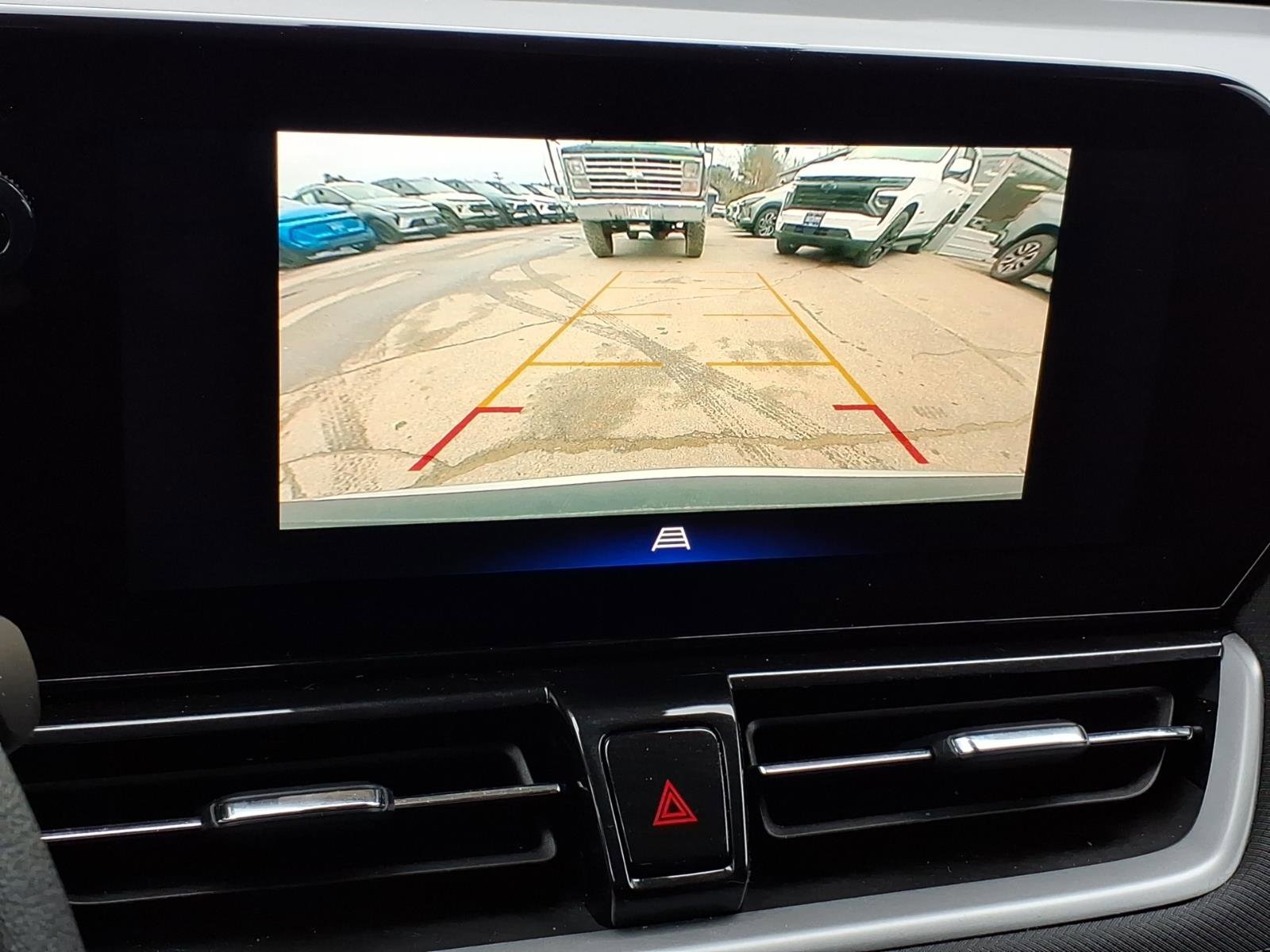 Used 2025 Chevrolet TrailBlazer LT AWD/4WD image 21