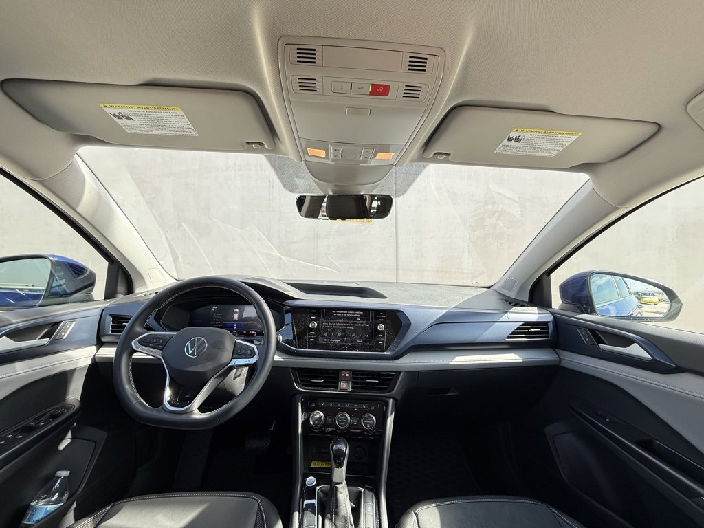 Certified 2024 Volkswagen Taos SE image 5