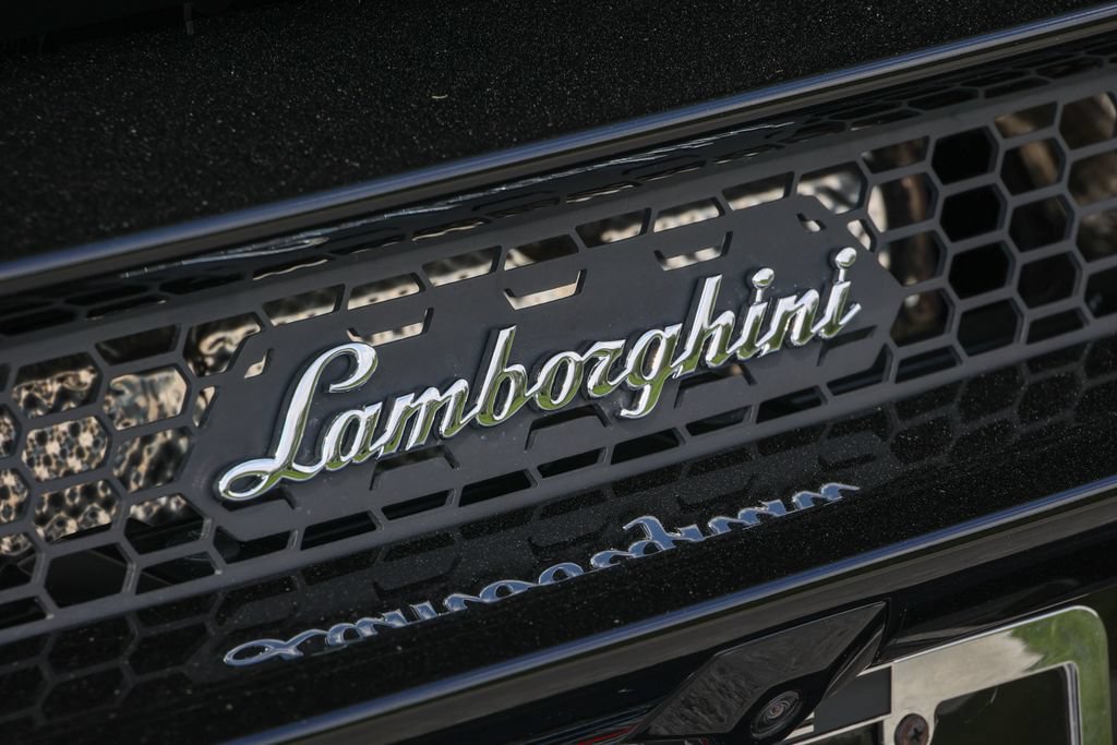 Used 2024 Lamborghini Huracan Tecnica RWD image 32