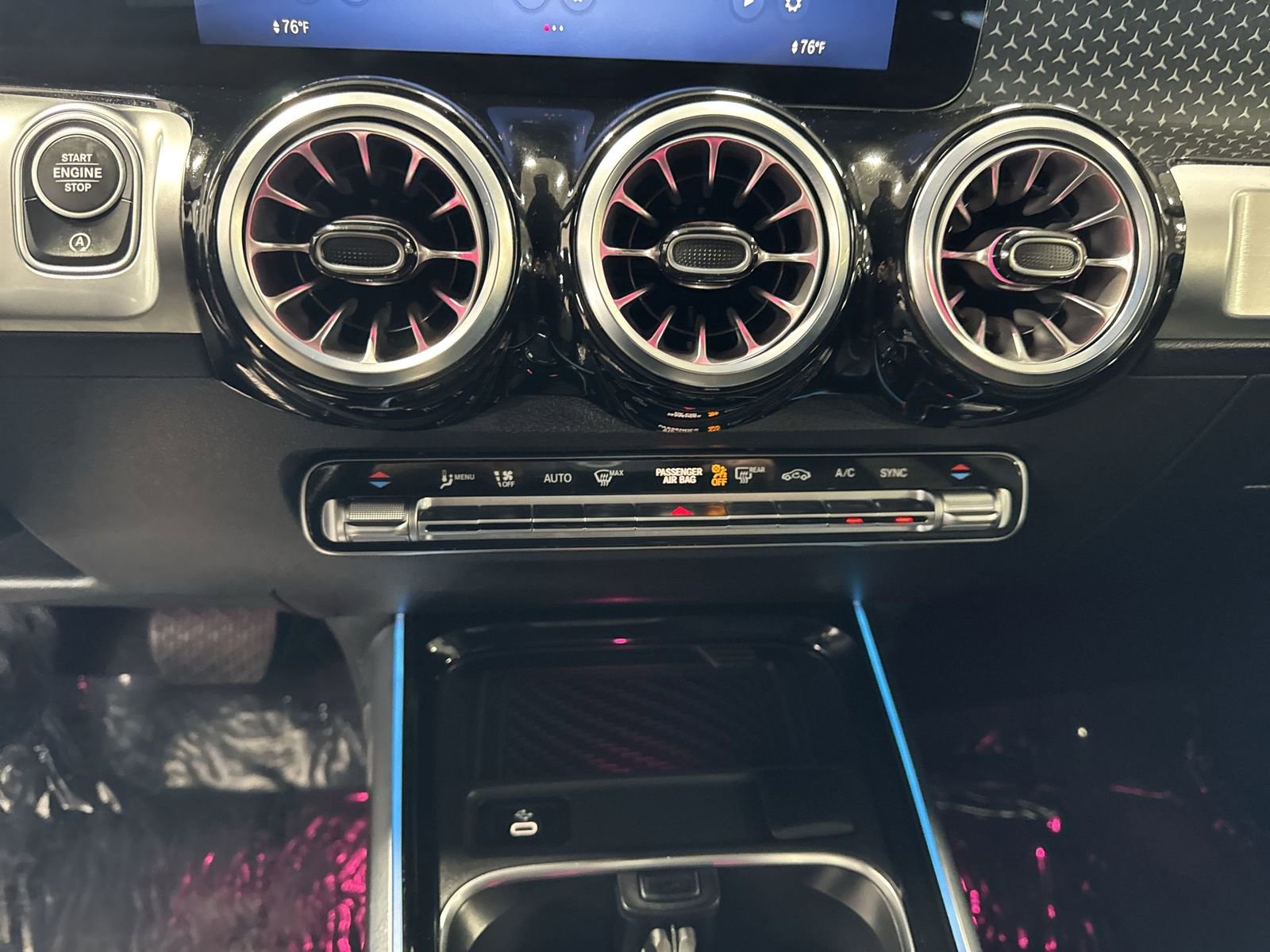 Used 2025 Mercedes-Benz GLB 250 image 15