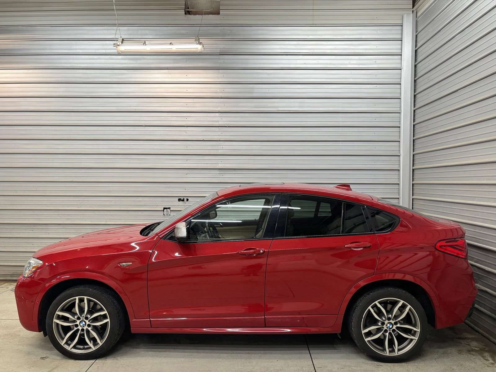 Used 2018 BMW X4 M40i AWD/4WD image 6