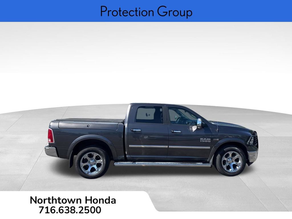 Used 2017 RAM 1500 Laramie AWD/4WD image 3