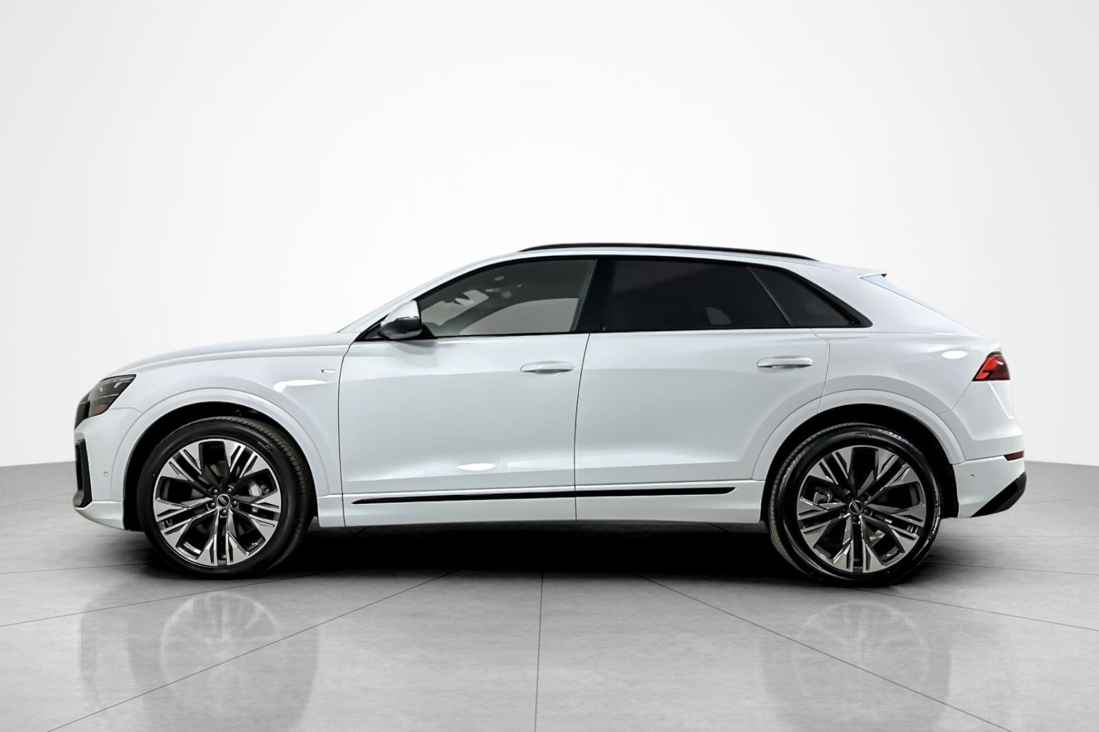 New 2026 Audi Q8 Premium Plus AWD/4WD image 3