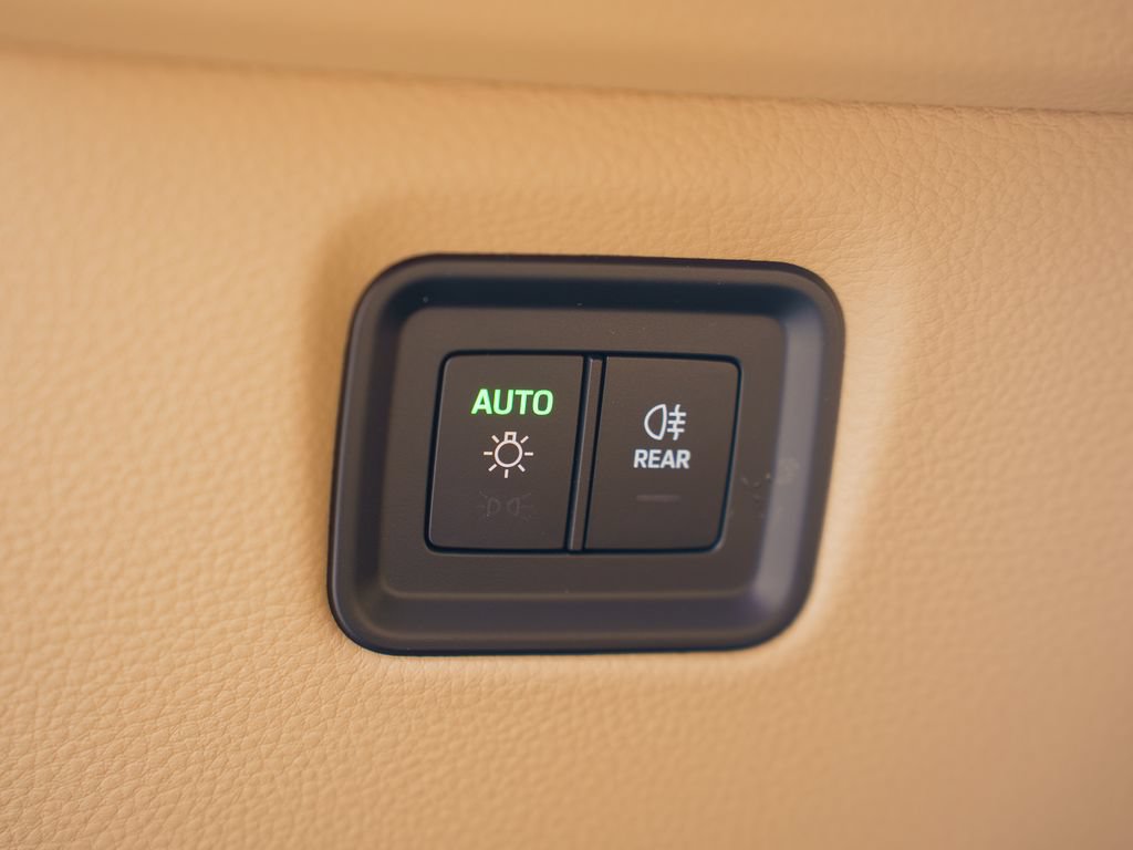 Certified 2026 Porsche Cayenne AWD/4WD image 29