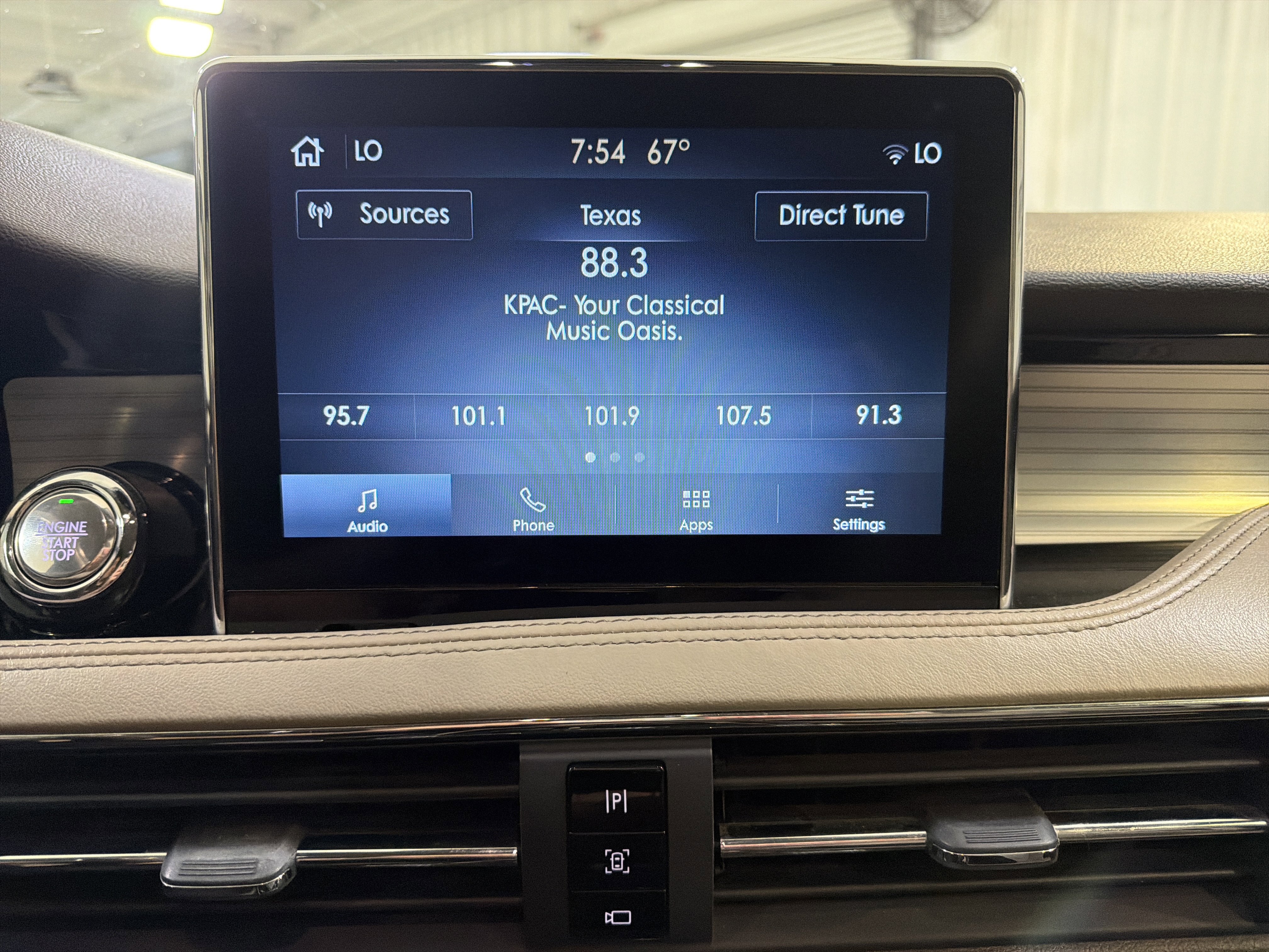 Used 2021 Lincoln Corsair FWD image 16