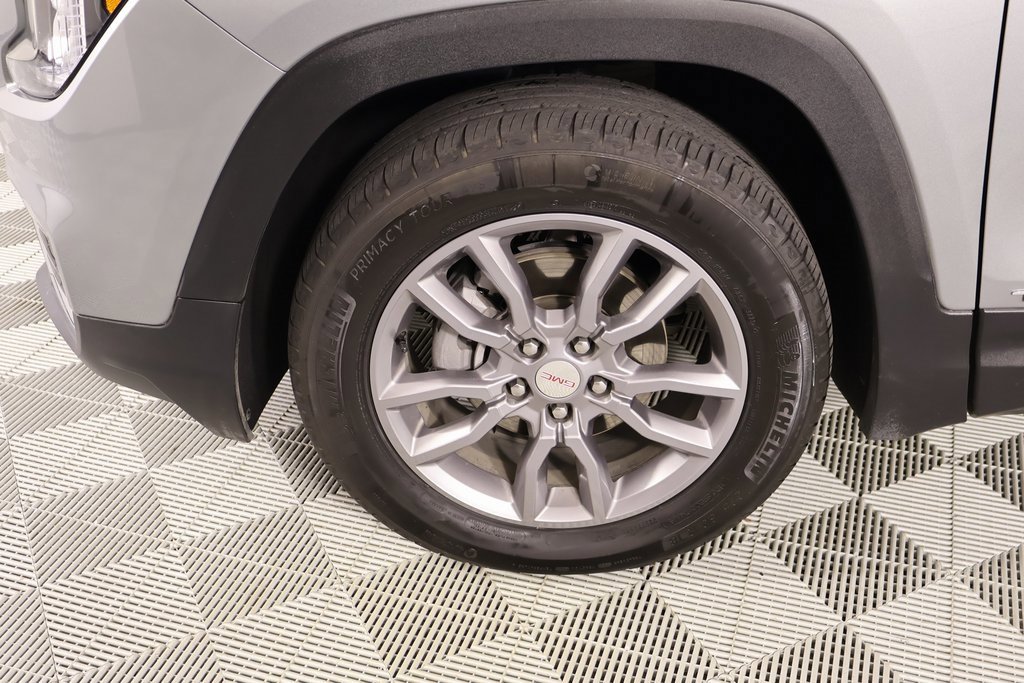 Used 2024 GMC Terrain SLT image 17