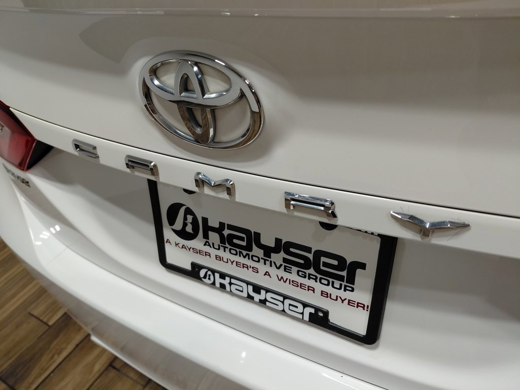 Used 2023 Toyota Camry SE image 10