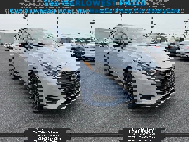 New 2025 Nissan Versa SR w/ Trunk Package