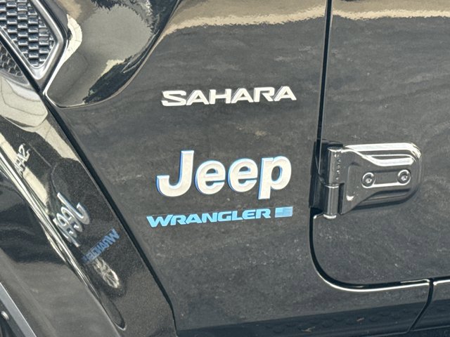 Used 2023 Jeep Wrangler Unlimited Sahara image 15