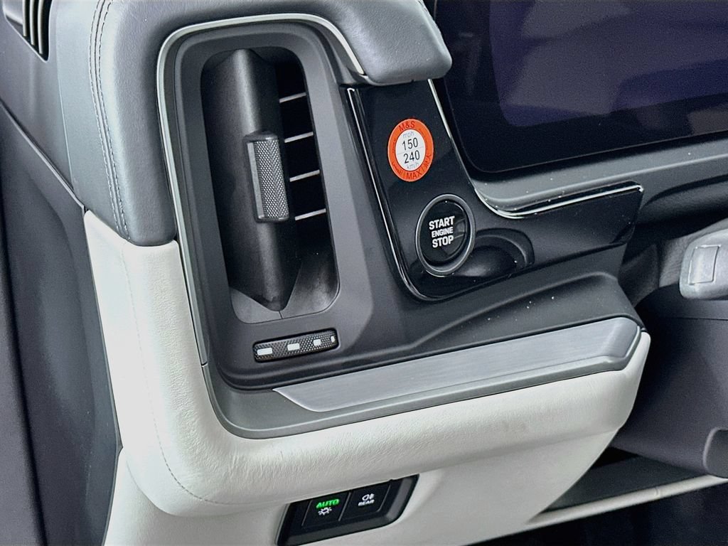 New 2026 Porsche Cayenne AWD/4WD image 11