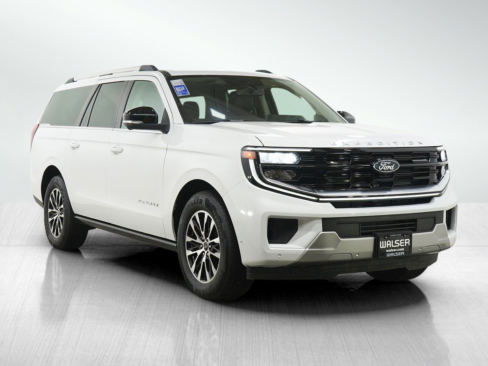 Used 2025 Ford Expedition Max Platinum AWD/4WD image 7