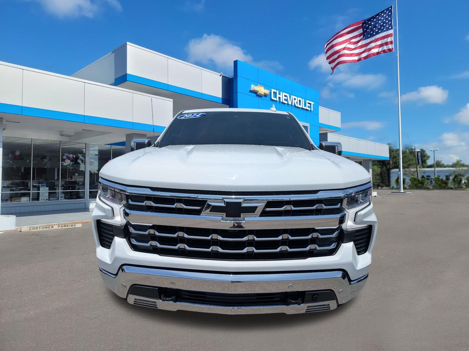 Used 2024 Chevrolet Silverado 1500 LTZ w/ Technology Package AWD/4WD image 7
