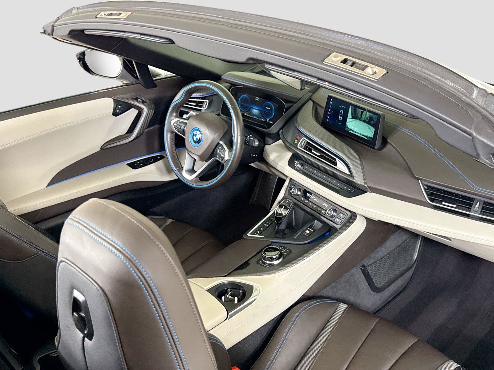 Used 2019 BMW i8 Roadster AWD/4WD image 27