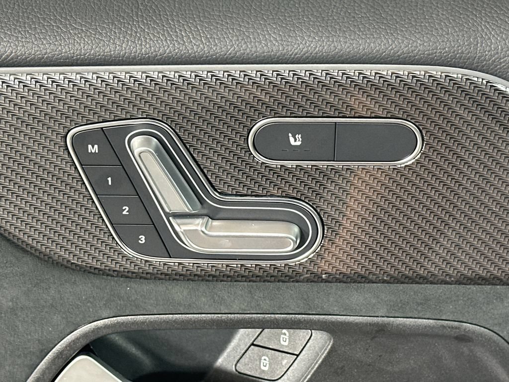 Certified 2026 Mercedes-Benz GLB 35 AMG 4MATIC image 11